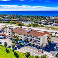 Hampton Inn - View from behind with the ocean